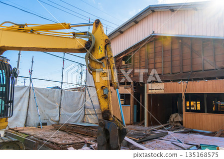 老木屋拆除現場 老木屋拆除現場 135168575