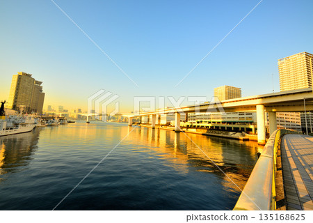 Tokyo Odaiba, Shuto Expressway Bayshore Route, Ariake Junction evening view 135168625