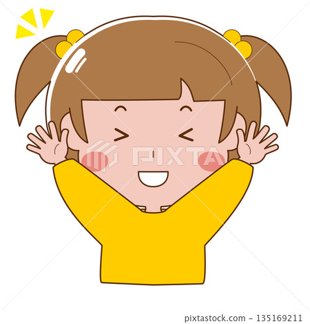 微笑的女孩舉起雙手 微笑的女孩舉起雙手 135169211