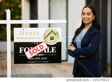 Sold board, realtor woman and portrait with arms crossed for home investment, property sale and agency success. Happy face of real estate agent, landlord or biracial person, new house poster or sign 135170013
