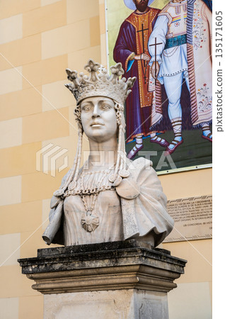 Marble Bust of Queen Marie in Alba Iulia Romania Marble Bust of Queen Marie in Alba Iulia Romania 135171605