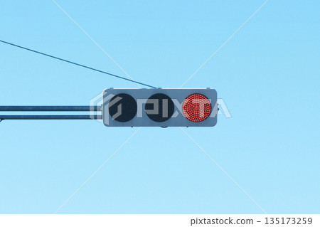 Traffic light red Traffic light red 135173259