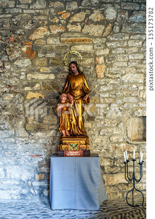 Interior of the Romanesque Holy Mary Church, Iglesia de Santa Ma Interior of the Romanesque Holy Mary Church, Iglesia de Santa Ma 135173782