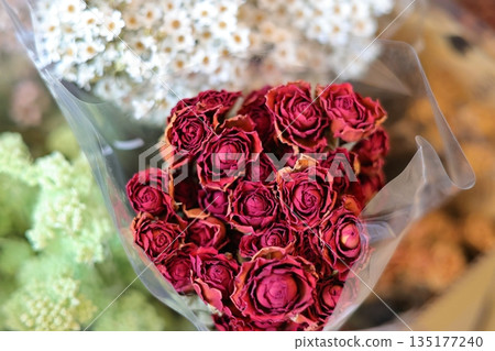 永生玫瑰花束 135177240