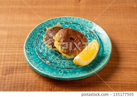 Shiitake mushroom tempura 135177505