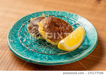 Shiitake mushroom tempura 135177506