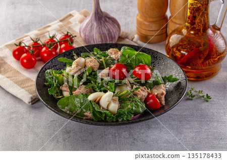 Green salad with canned tuna Green salad with canned tuna 135178433