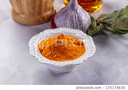 Yellow tumeric curcuma aroma powder 135178638