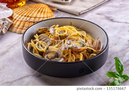 Italian pasta spaghetti with vongole Italian pasta spaghetti with vongole 135178667