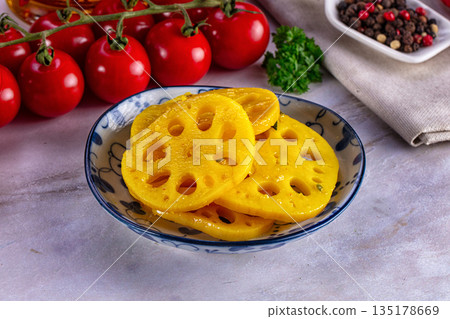 Marinated piclked lotus root slices 135178669
