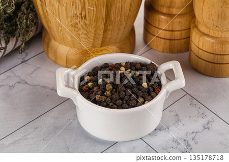 Pepper corn mix in the bowl 135178718