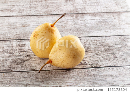 Ripe sweet yellow Chinese pear Ripe sweet yellow Chinese pear 135178804