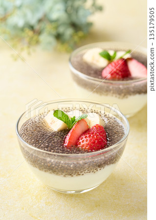 奇亞籽酸奶 135179505