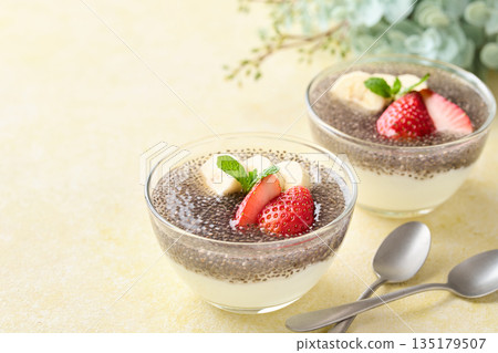 奇亞籽酸奶 135179507