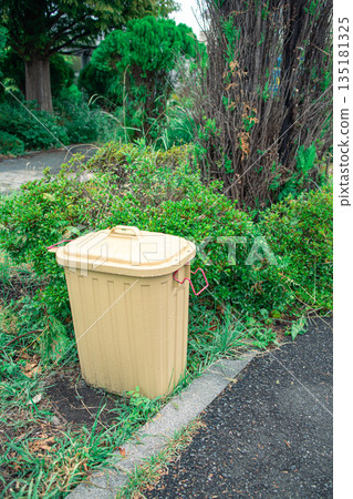 Yellow trash can 135181325
