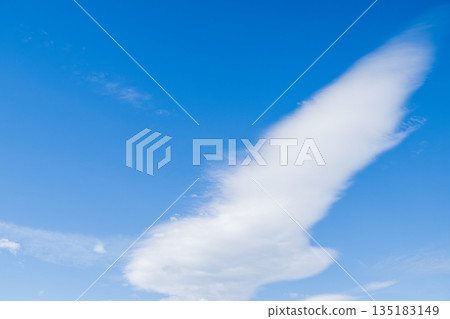 夏天雲彩天空 夏天雲彩天空 135183149