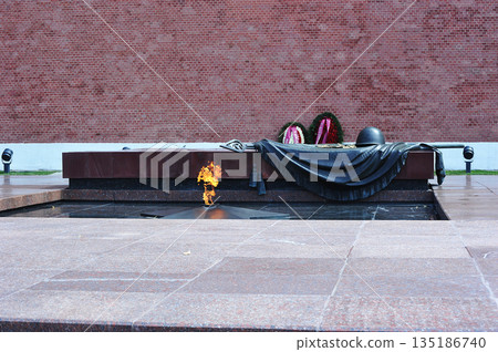 Eternal flame in the Alexander Garden in Moscow Eternal flame in the Alexander Garden in Moscow 135186740