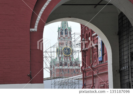 view of the Spasskaya Tower on Red Square in Moscow view of the Spasskaya Tower on Red Square in Moscow 135187096