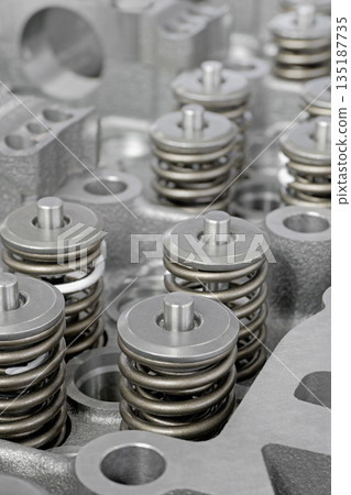 Cylinder head of an internal combustion engine with the cover removed 135187735