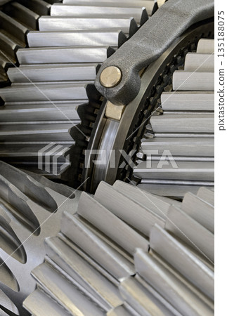 Group of gears inside the gearbox 135188075