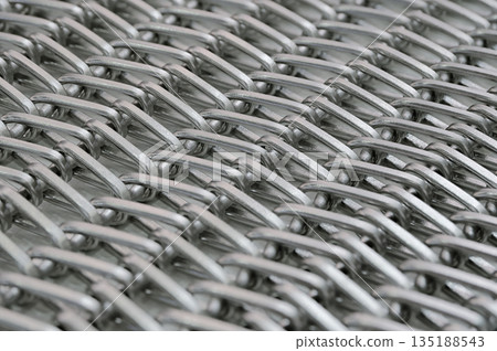 Conveyor belt made of steel mesh 135188543