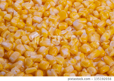 Corn pattern design, Repeating corn kernel pattern ideal for packaging and banners, Dense organic corn kernel texture suitable for food packaging and digital backgrounds 135192038