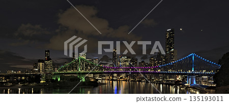 The skyline of Brisbane and the Story Bridge 135193011