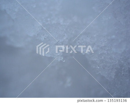 二月下的雪 135193136