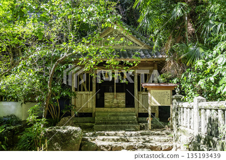 Wakamiya Hachiman Shrine, Tenjin Shrine, Kochi City, Kochi Prefecture 135193439