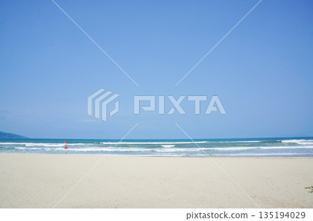 Scenery of My Khe Beach in Da Nang, one of Vietnam's beach resorts Scenery of My Khe Beach in Da Nang, one of Vietnam's beach resorts 135194029