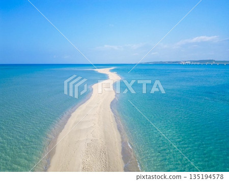 Uni Beach 135194578