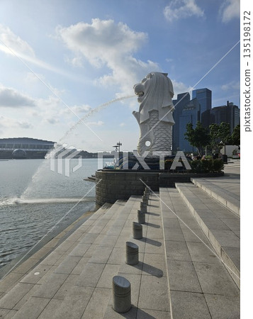 this is the symbol of Singapore, the Merlion.  135198172