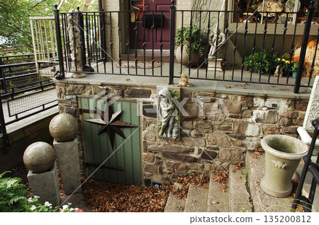 Antics in the vintage Fort Antics in the vintage Fort 135200812