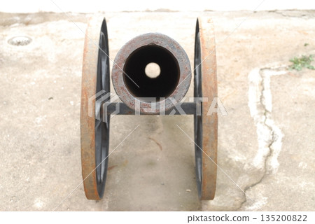 Antics in the vintage Fort Antics in the vintage Fort 135200822