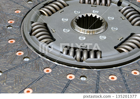 New clutch disc, car spare part 135201377