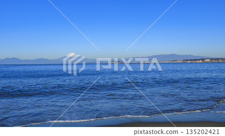 Winter at Morito Beach in Hayama Town Winter at Morito Beach in Hayama Town 135202421