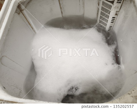 foam in the washing machine 135202557