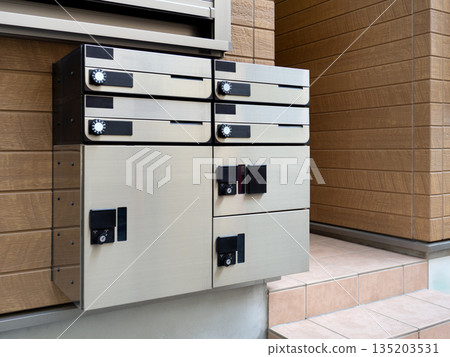 Delivery Box of Apartment House 135203531