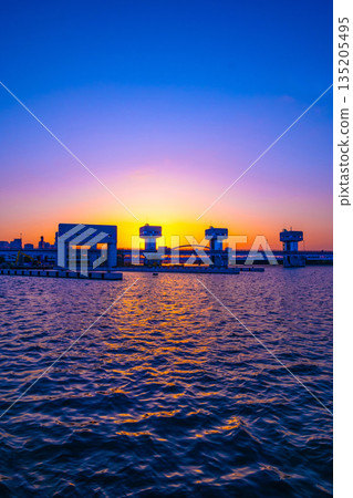 淀川大石閘的傍晚景色 135205495