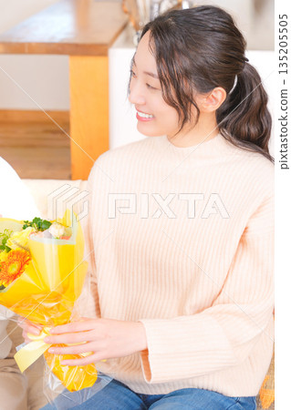 女兒送給母親禮物 135205505