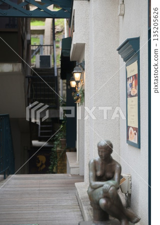 在後巷休息 在後巷休息 135205626