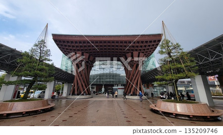 Kanazawa Station Kanazawa Station 135209746