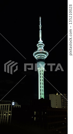 燈光璀璨的天空塔 [紐西蘭奧克蘭] 135210028