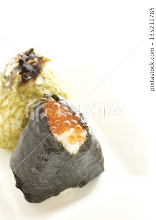Salmon roe rice balls and Oboro kelp rice balls Salmon roe rice balls and Oboro kelp rice balls 135211785
