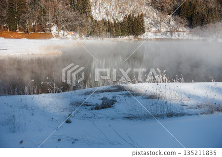 [Winter] Foggy Lake Nakatsuna [Omachi City] 135211835