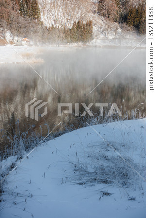 [Winter] Foggy Lake Nakatsuna [Omachi City] 135211838