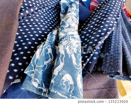 復古絣織布料 135213920