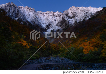 谷川岳 一倉澤 - 三層紅葉 谷川岳 一倉澤 - 三層紅葉 135220241