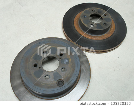 Car brake disc Car brake disc 135220333