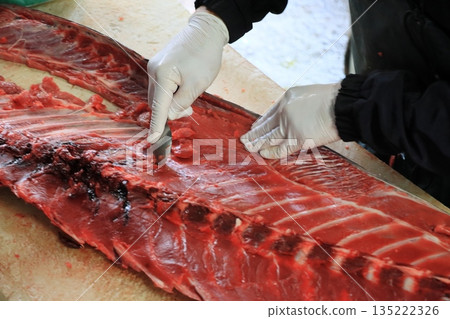 Bluefin tuna belly, the belly cut is removed Bluefin tuna belly, the belly cut is removed 135222326